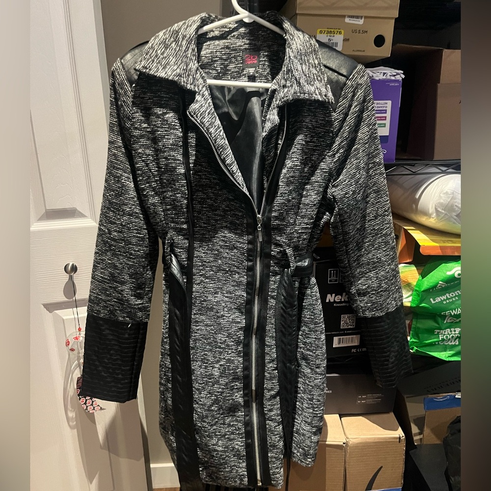 2B Bebe Black and Gray Trench Coat